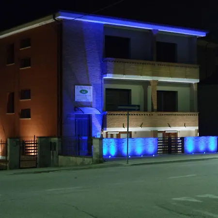 Konukevi Le Terrazze & 3*